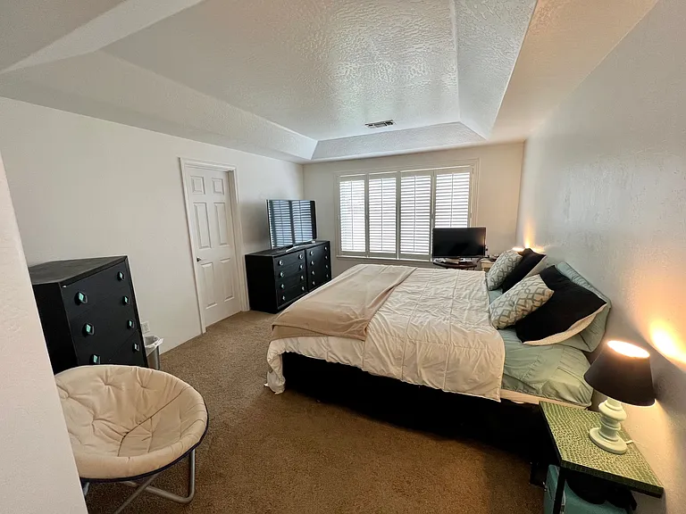 1902 Regal Ave — Photo 13