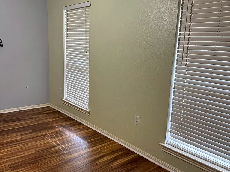 __ Study Room
"Bonus study room located next to the dining area _ perfect for a home office, playroom, or workroom. Flexible space that can suit your needs!"
