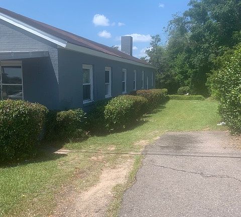 2nd image of 1663 Kentucky Ave