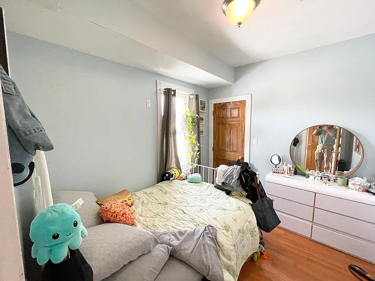 44-46 Ward St #3 — Photo 7
