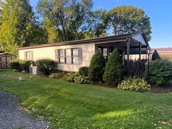 26 Skyline Dr, Wellsboro, PA 16901