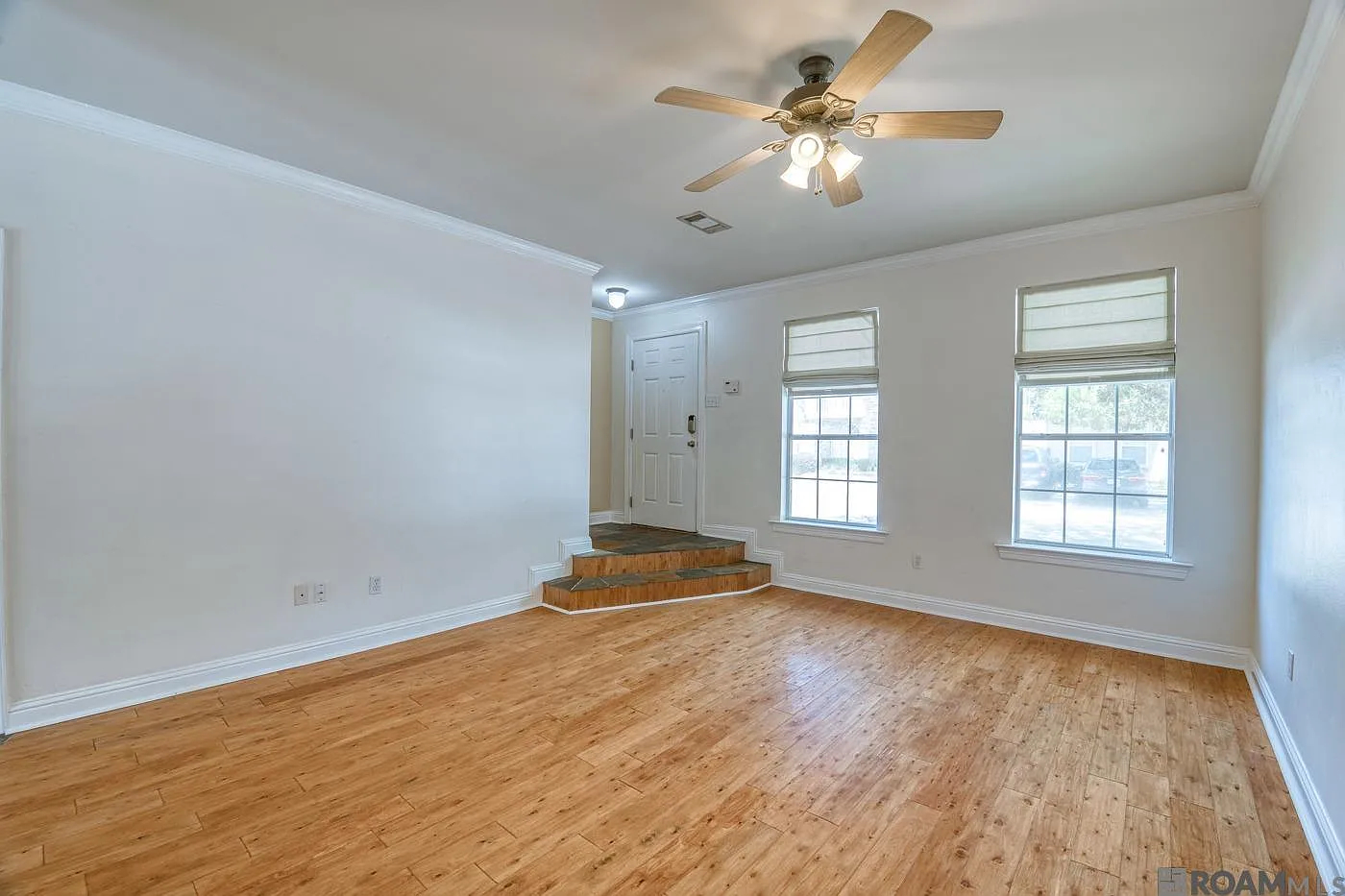 2 bed, 1240 sqft, $1,850 — Photo 2