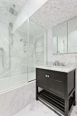 Rented by Compass | media 18