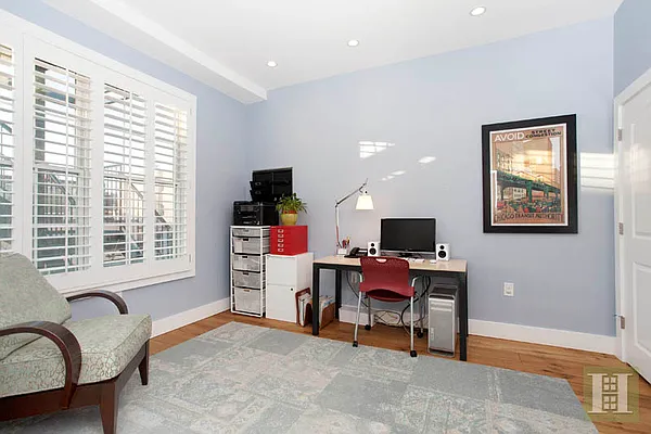 Sold by Halstead Property | media 4