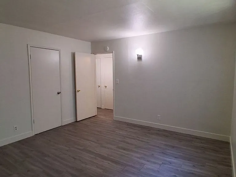 EastGate Gardens Apts — Photo 5