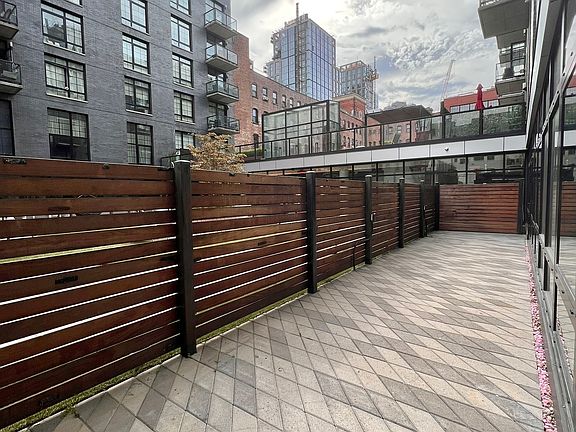 2nd image of 25 Bruckner Blvd APT 1F