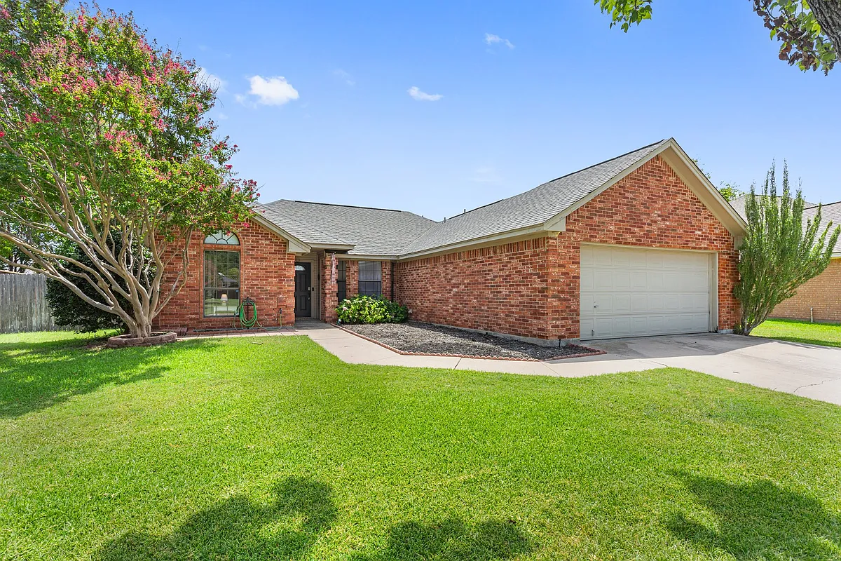 Building Photo - 19 Alamosa Dr