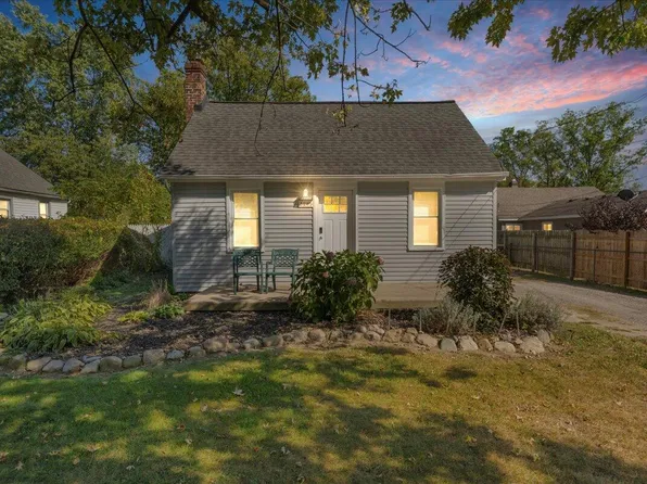 3145 Eastwood Dr, Rochester Hills, MI 48309
