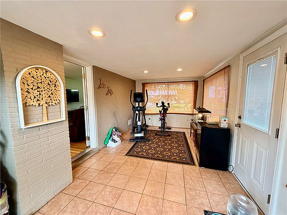 5th image of 62 Observatory St