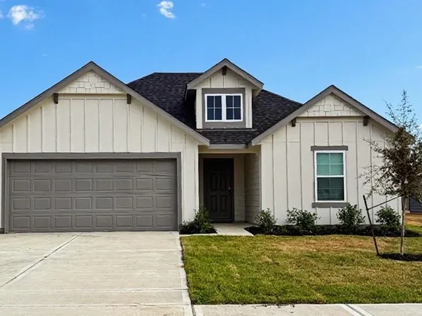 3425 Mallard Lake Dr, Orange, TX 77632