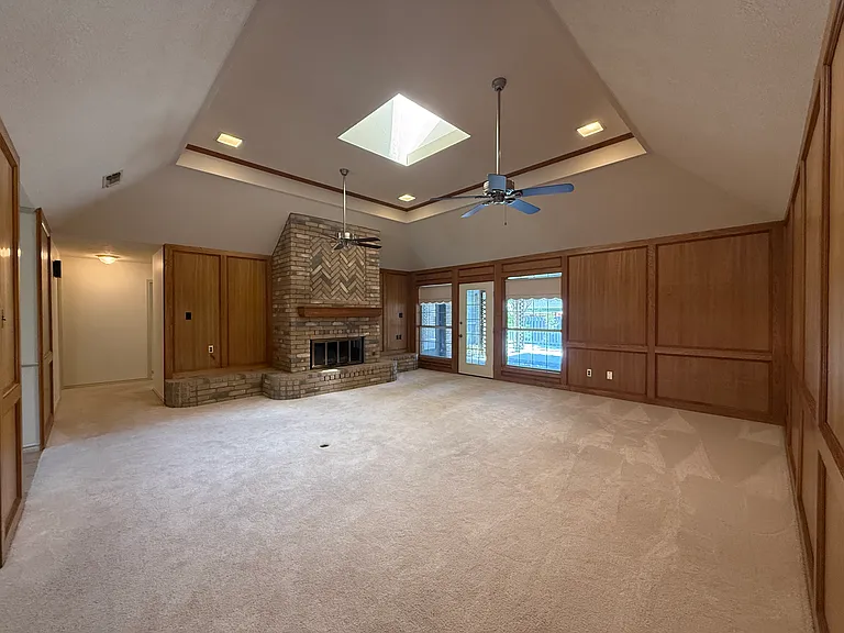 8707 Sandstone Dr — Photo 5