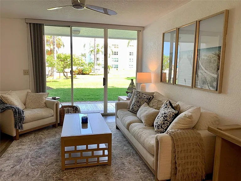 6061 Bahia Del Mar Cir #146 — Photo 11