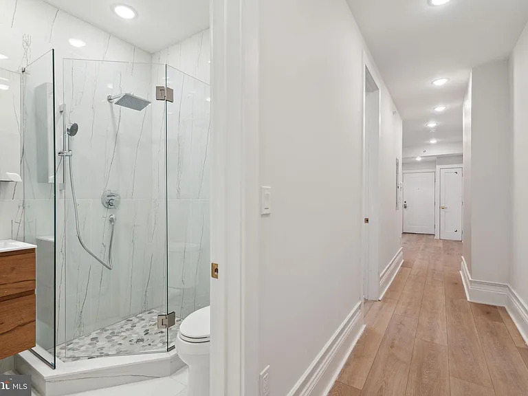 1822 Chestnut St #3R — Photo 13