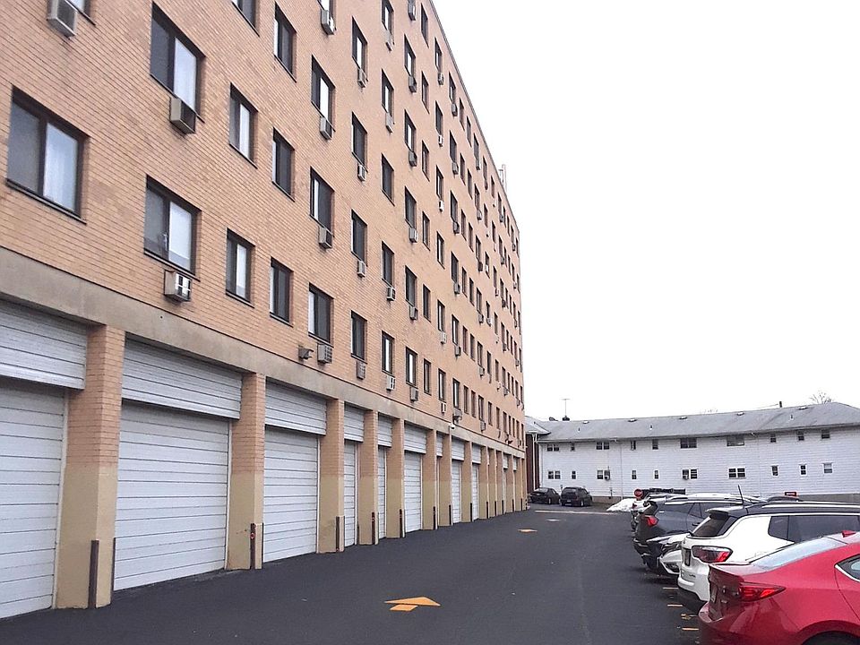 2nd image of 44 S Main St APT 3J