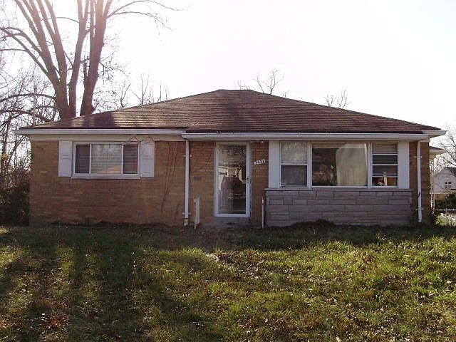 1st image of 2431 Pinwood Ln