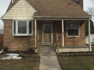 6777 Pelham Rd, Allen Park, MI 48101