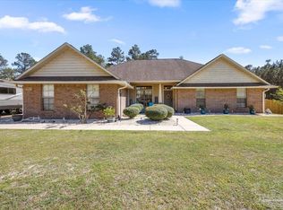 9863 Nichols Lake Rd, Milton, FL 32583