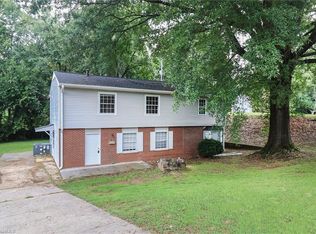 4212 Orchid Pl, Winston Salem, NC 27105