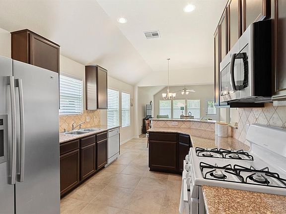 5th image of 14915 Miller Meadows Ln