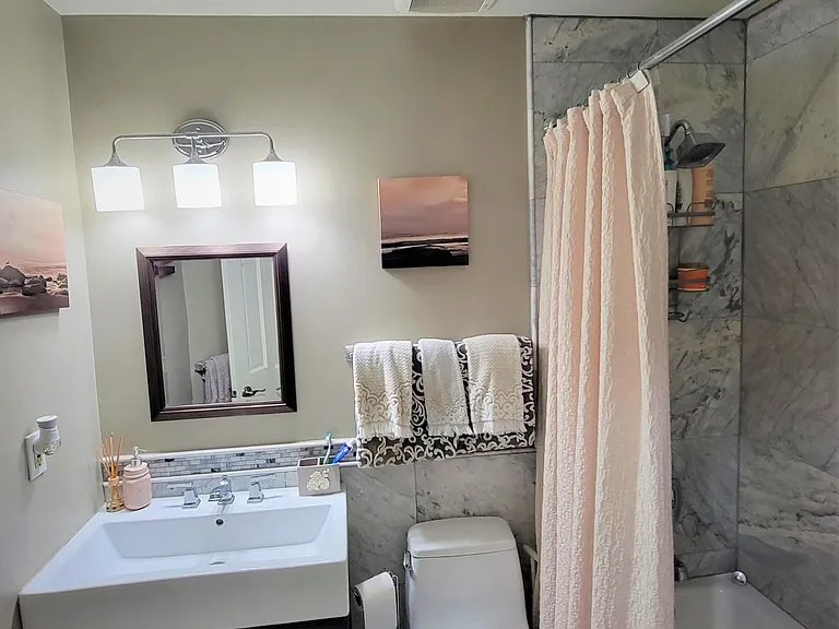 2nd Full Bathroom