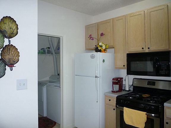 5th image of 9410 Links Ln APT H