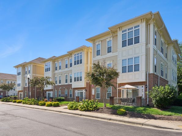 4872 Lichfield Pl #483-205