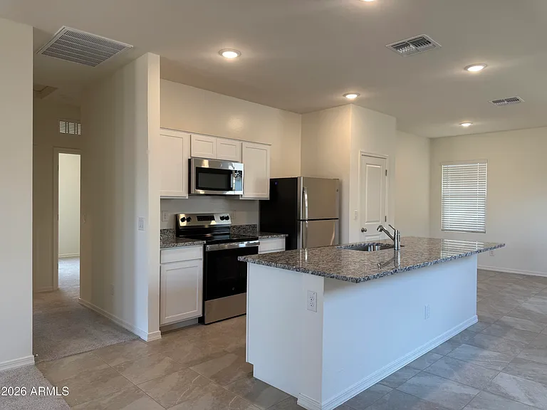 2370 E Steer Dr — Photo 13
