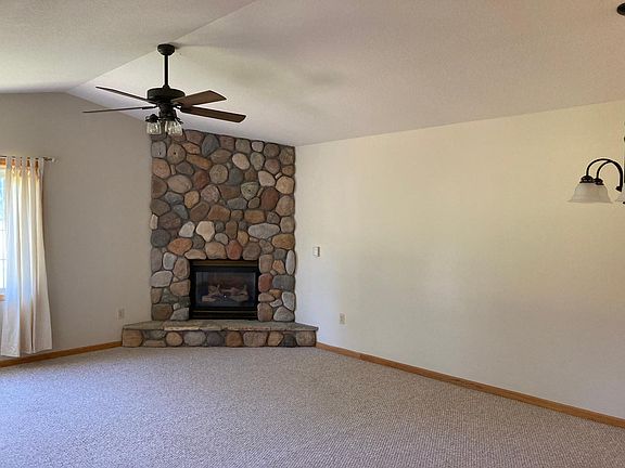 Gas fireplace