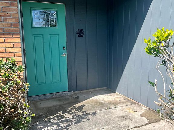 3rd image of 426 NW Bayshore Boulevard