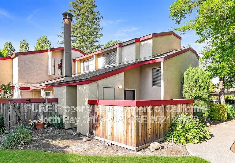 42 Redwood Ct — Photo 25