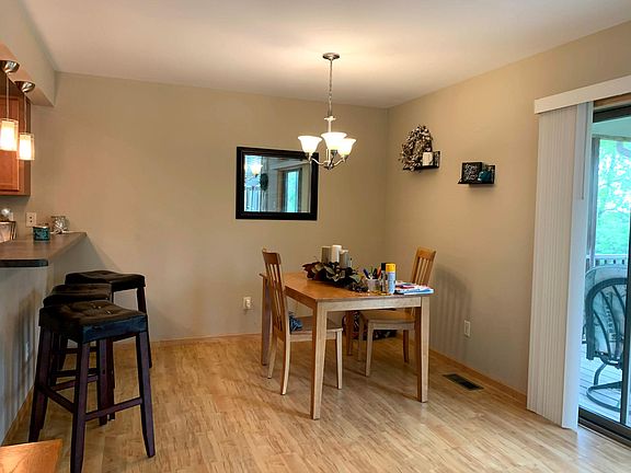 5th image of 1792 Sara Ct