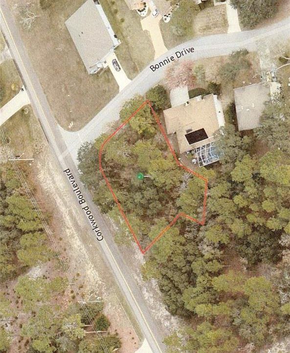 1st image of 2 Bonnie Dr #1