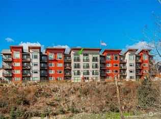 1882 Front St #405, Lynden, WA