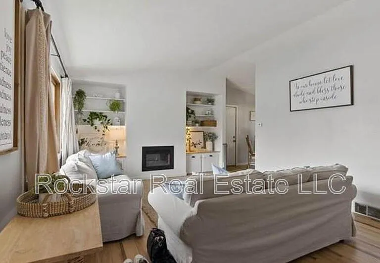 11217 E 11th Ave — Photo 28
