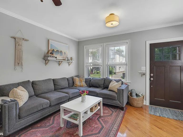 170 Pine St #A — Photo 3