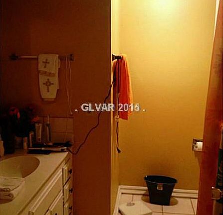 4th image of 5917 Vegas Dr