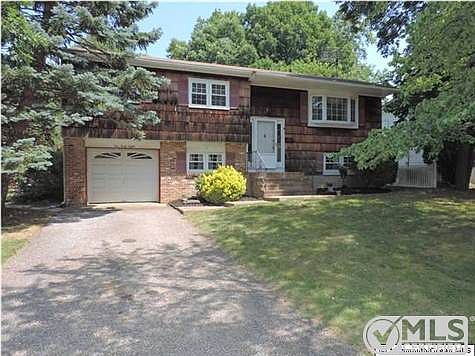 2nd image of 548 Duchess Ct