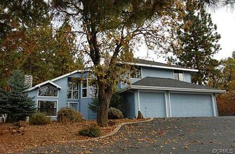 Beautiful large home!