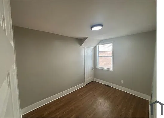 5262 Dickerson St — Photo 9