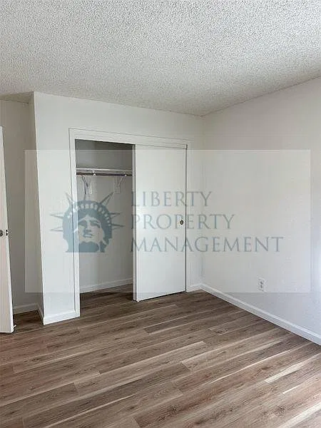 3 bed, 1254 sqft, $1,695 — Photo 4