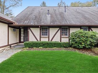 10 Leland Ln UNIT 5, Southampton, NY 11968