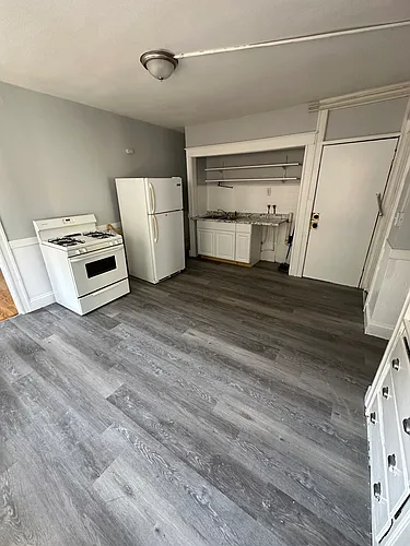 139 Gold St #2S Photo 1