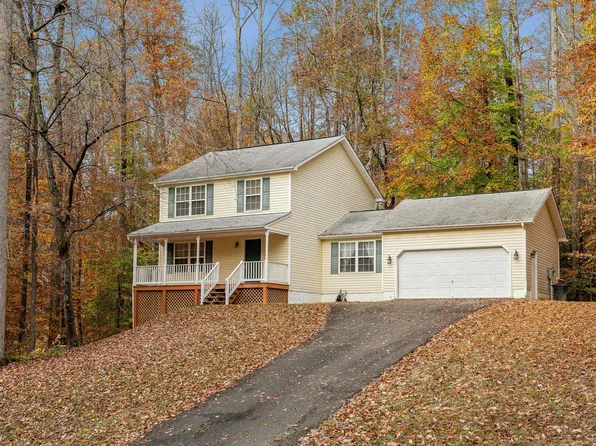 6207 Wheeler Dr, King George, VA 22485