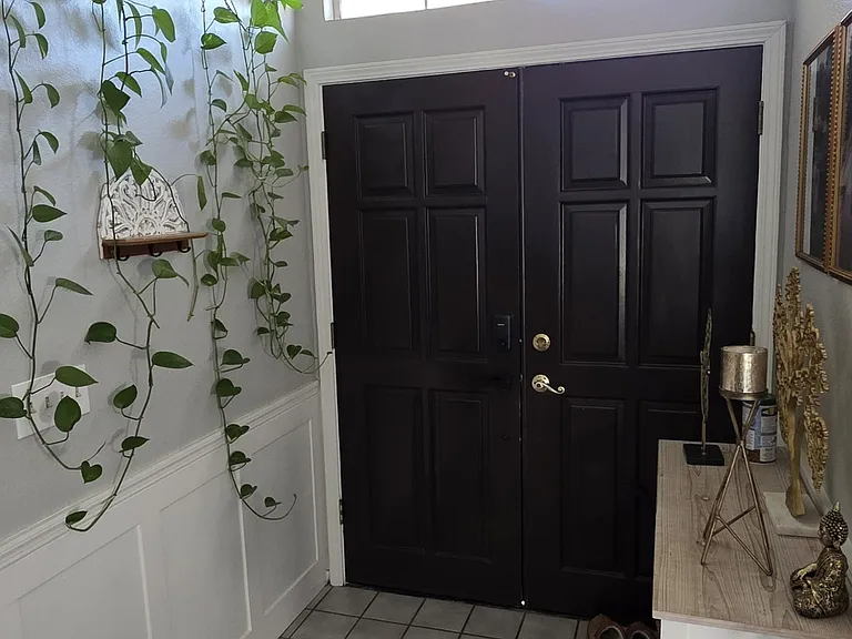 430 Guinevere Ct — Photo 6