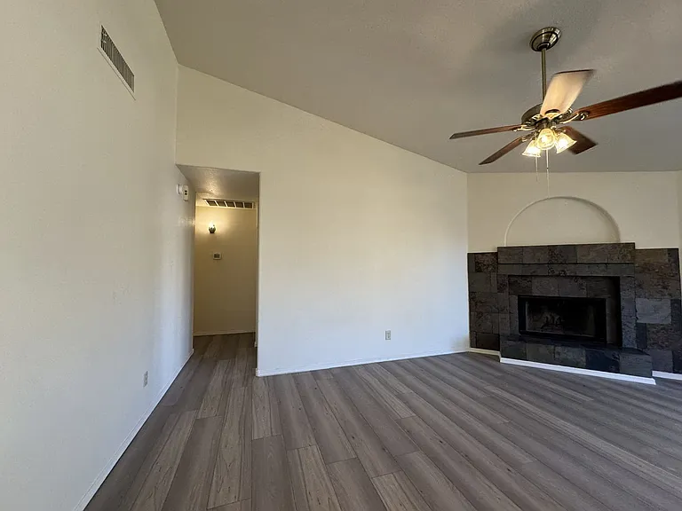 131 S Sean Dr — Photo 16