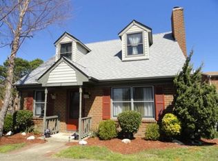 2 Glascow Way, Hampton, VA 23669
