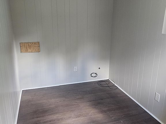4th image of 3477 Kimball Ave