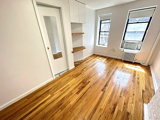 Rented by OvCo Realty | media 22