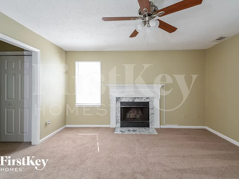 1446 Cimarron Pkwy #6 — Photo 4