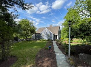5 The Crows Nest, Danbury, CT 06811